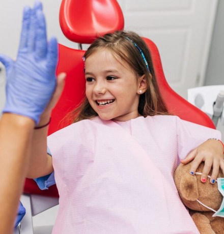 Протезирование молочных зубов у детей