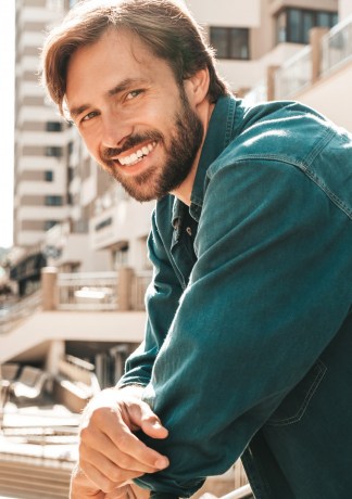 Какие зубные протезы самые лучшие и удобные