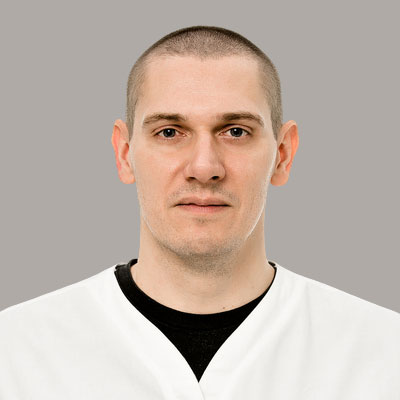 Сомов Антон Николаевич, врач стоматолог-хирург-имплантолог
