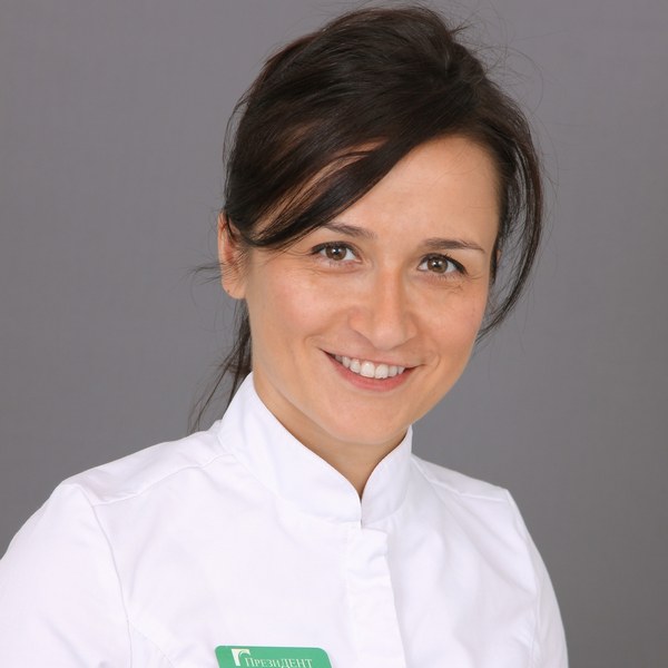 Рыбакова Виктория Владимировна, врач стоматолог-терапевт, <br>главный врач клиники
